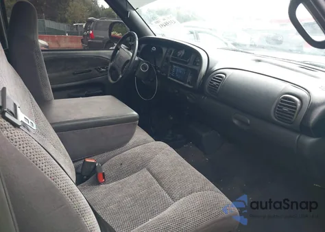 1999 Dodge Ram 1500 z USA, uszkodzony, nr VIN 1B7HF13Z7XJ596570